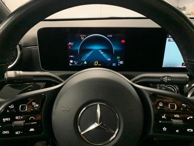 MERCEDES-BENZ CLA 180 usata, con Servosterzo