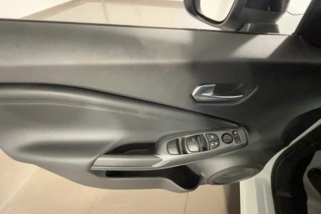 NISSAN Juke usata, con Fari LED