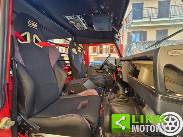 LAND ROVER Defender usata 11