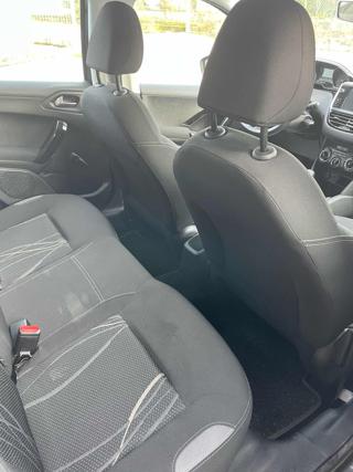PEUGEOT 208 usata, con Climatizzatore