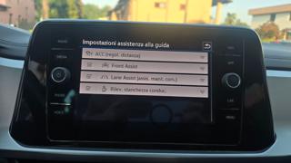 VOLKSWAGEN T-Roc usata, con Cruise Control