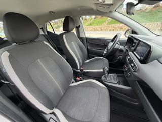 HYUNDAI i10 usata, con Volante in pelle