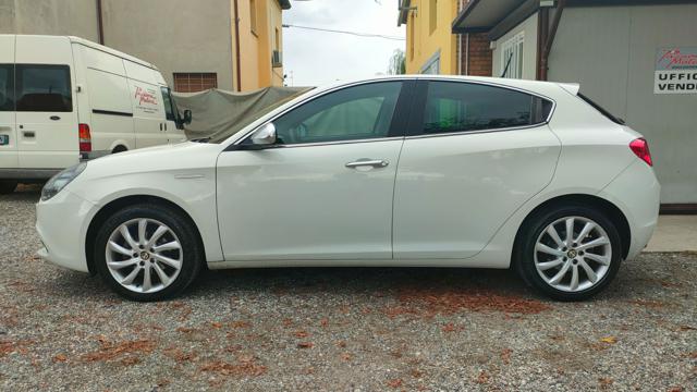 ALFA ROMEO Giulietta usata, con Airbag