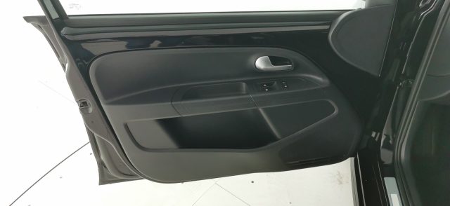 VOLKSWAGEN e-up! usata 62