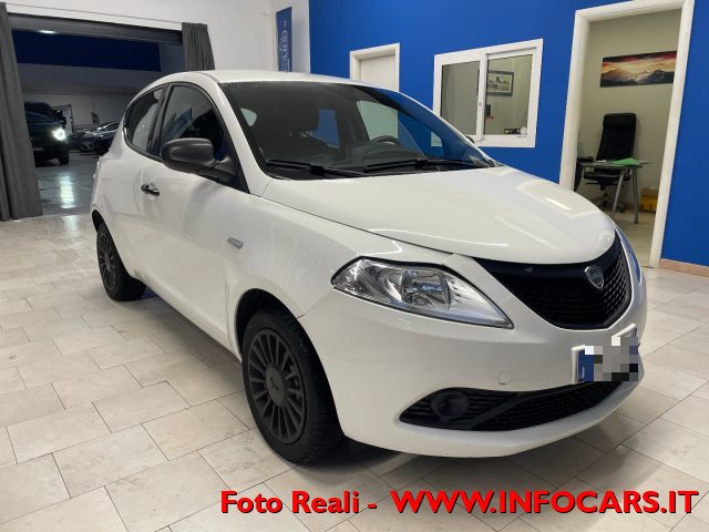 LANCIA Ypsilon usata, con ABS