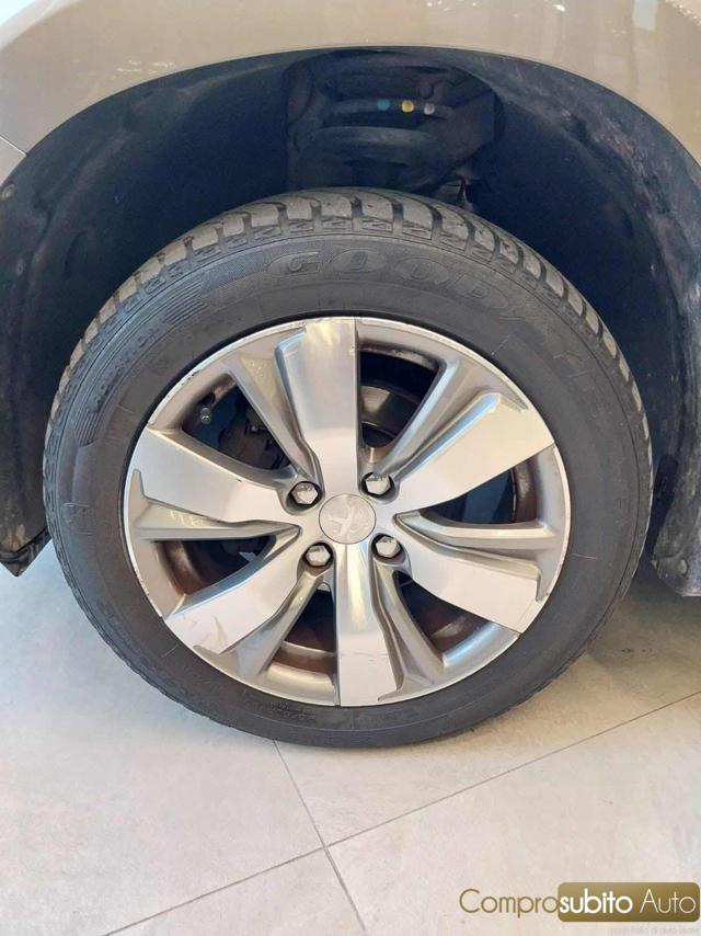 PEUGEOT 2008 usata, con Fendinebbia