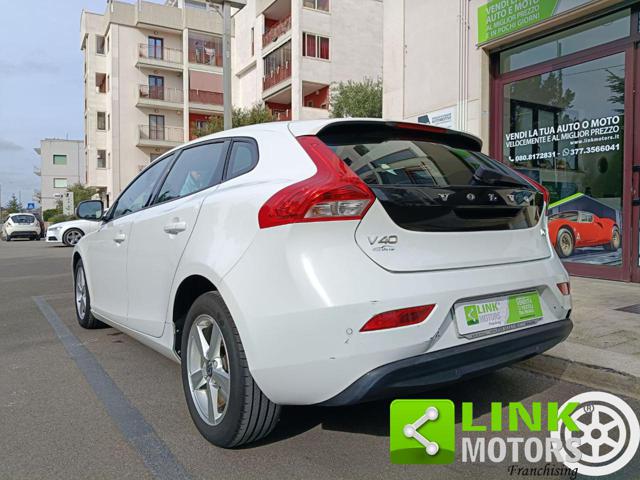 VOLVO V40 usata 56