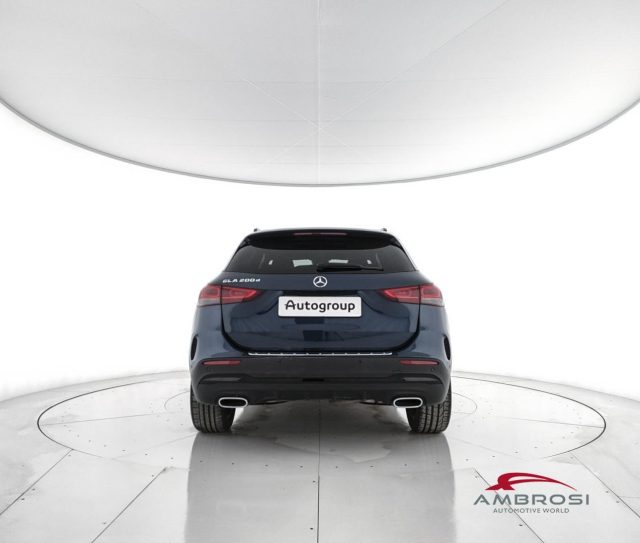 MERCEDES-BENZ GLA 200 usata 5