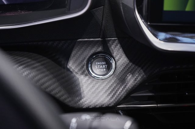 PEUGEOT 208 usata, con Servosterzo