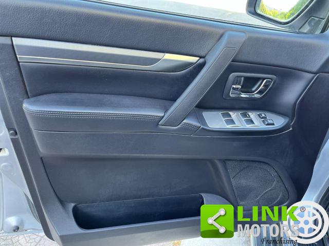 MITSUBISHI Pajero usata, con Fari Xenon