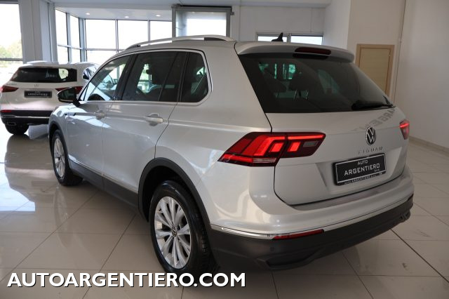 VOLKSWAGEN Tiguan usata, con Airbag laterali