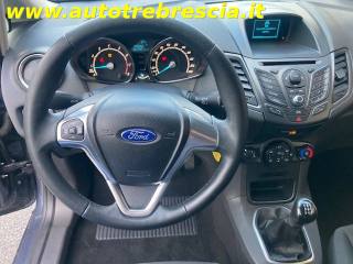FORD Fiesta usata, con USB