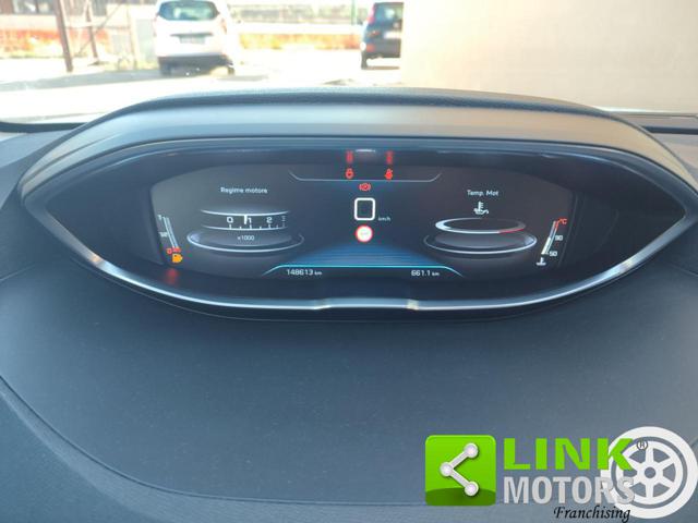PEUGEOT 5008 usata 28