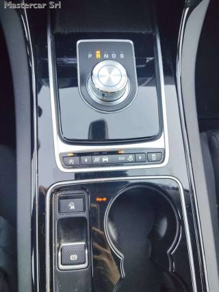 JAGUAR XE usata, con Volante in pelle