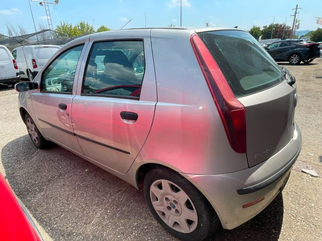 FIAT Punto usata, con Autoradio