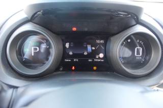 TOYOTA Yaris usata, con Bluetooth