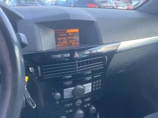 OPEL Astra usata, con Climatizzatore