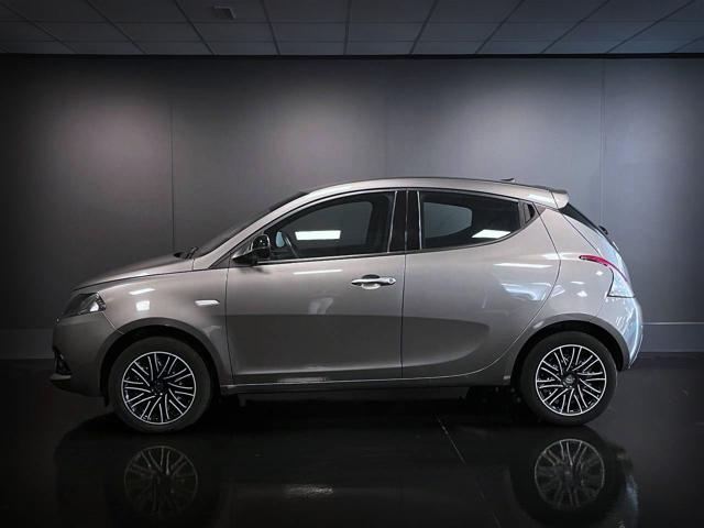 LANCIA Ypsilon usata, con Autoradio
