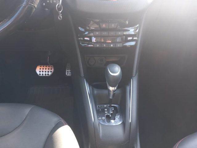 PEUGEOT 208 usata 21