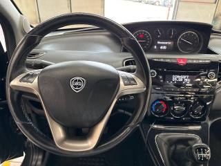LANCIA Ypsilon usata, con Servosterzo