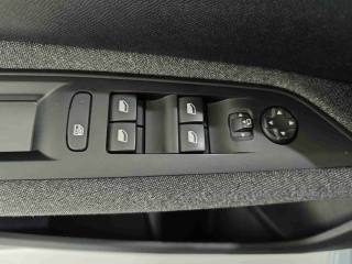 PEUGEOT 3008 usata, con Sensori di parcheggio posteriori