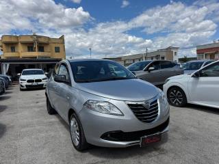 LANCIA Ypsilon usata, con Autoradio