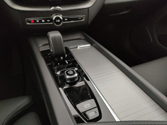 VOLVO XC60 usata, con USB