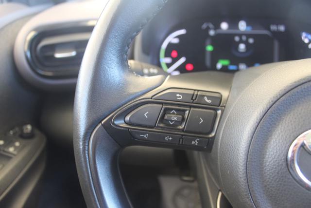 TOYOTA Yaris Cross usata, con Airbag testa