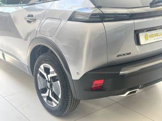 PEUGEOT 2008 usata, con Autoradio