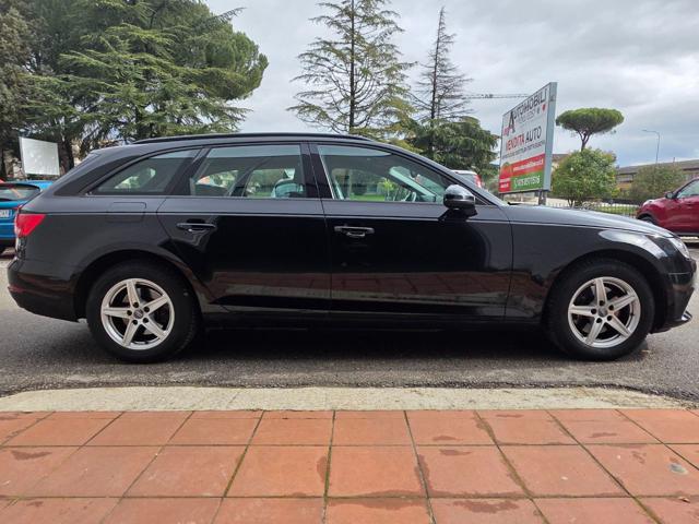 AUDI A4 usata, con Sensori di parcheggio anteriori