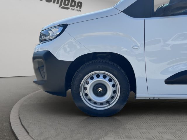 OPEL Combo usata, con Airbag testa