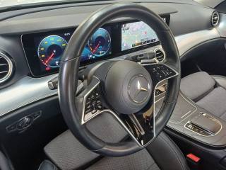 MERCEDES-BENZ E 300 usata, con Luci diurne LED