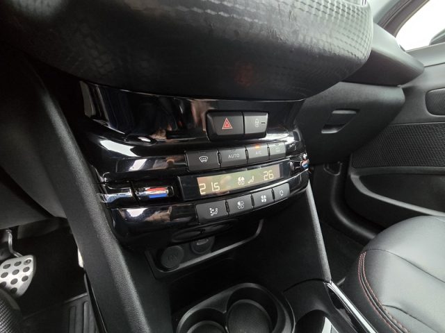 PEUGEOT 2008 usata, con Sensore di pioggia