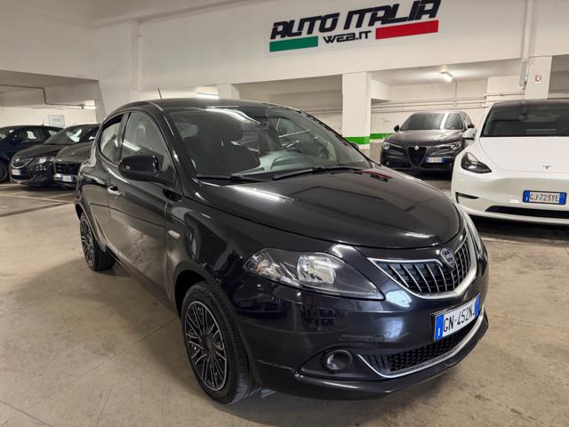 LANCIA Ypsilon usata, con Autoradio