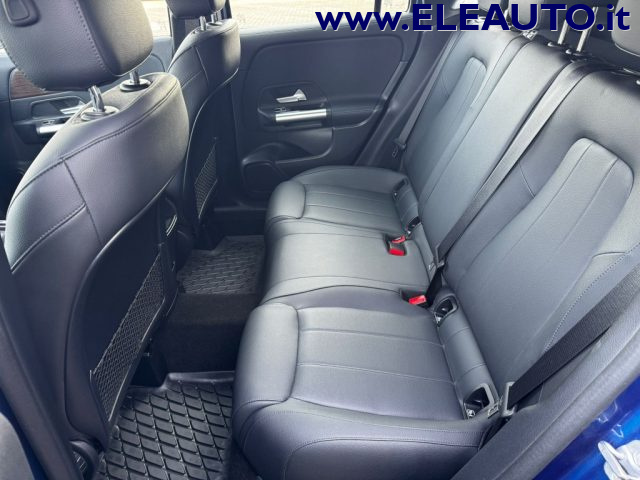 MERCEDES-BENZ GLA 250 usata, con Vetri oscurati