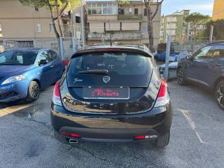 LANCIA Ypsilon usata, con ESP