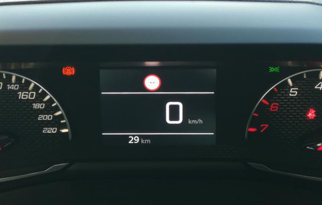 PEUGEOT 208 usata, con USB
