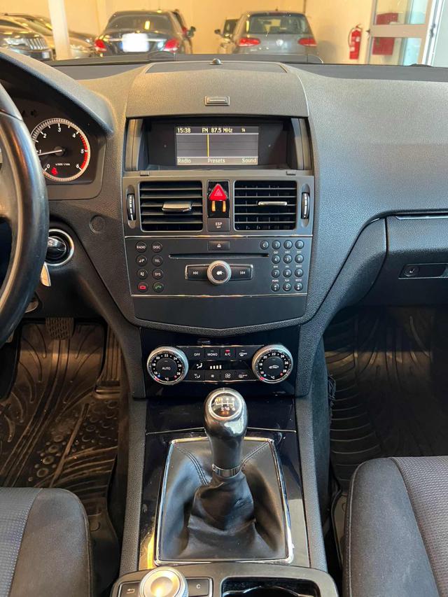 MERCEDES-BENZ C 220 usata, con Chiusura centralizzata
