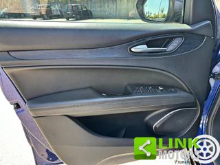 ALFA ROMEO Stelvio usata, con Leve al volante