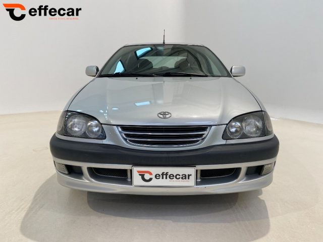 TOYOTA Avensis usata, con Airbag