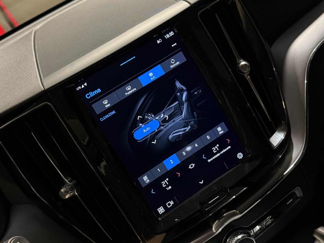 VOLVO XC60 usata, con Sedile posteriore sdoppiato