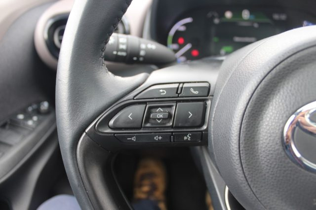 TOYOTA Yaris Cross usata, con Sensore di luce