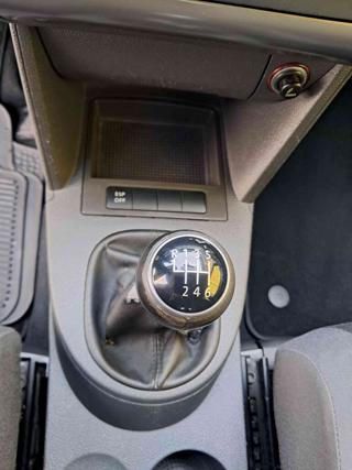 VOLKSWAGEN Touran usata 21