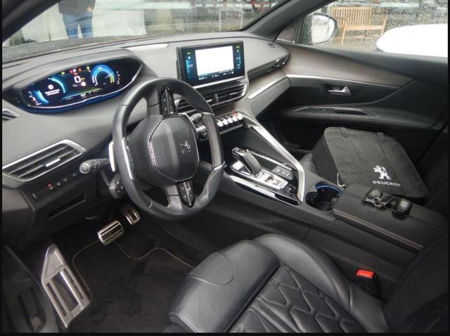 PEUGEOT 3008 usata, con Autoradio