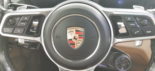 PORSCHE Cayenne usata, con Fari full-led