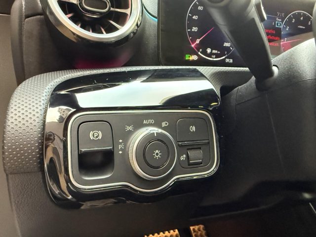 MERCEDES-BENZ A 180 usata 21