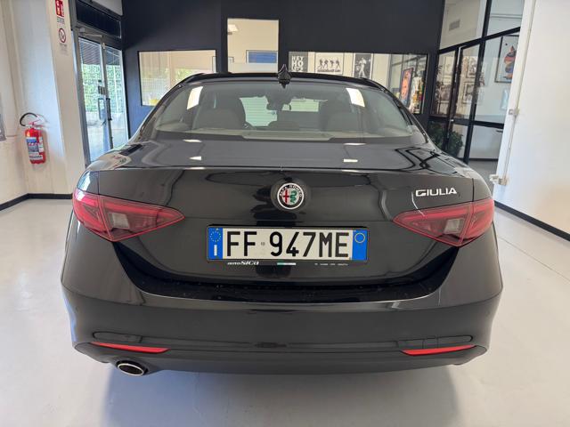 ALFA ROMEO Giulia usata, con Autoradio