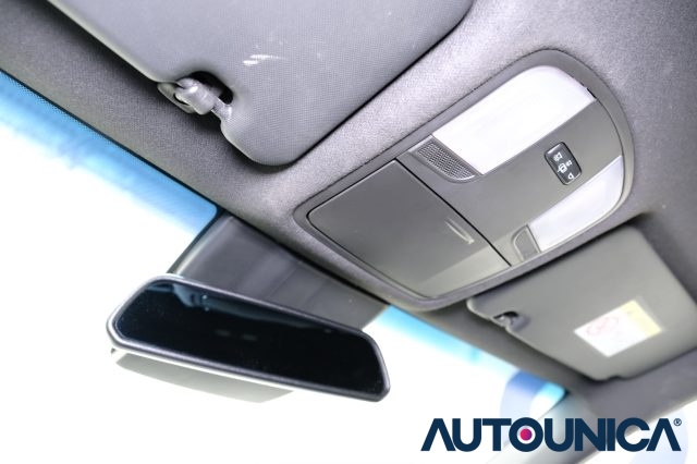 HYUNDAI Kona usata, con Specchietti laterali elettrici