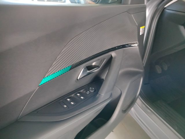 PEUGEOT 2008 usata, con Bluetooth