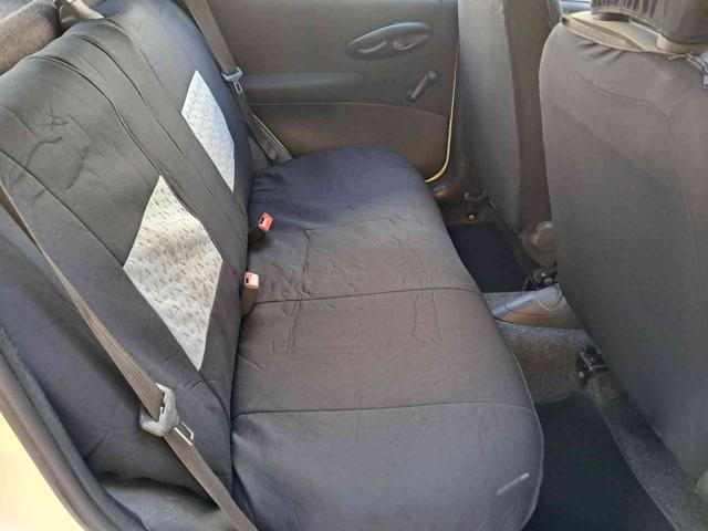 FIAT Punto usata 16